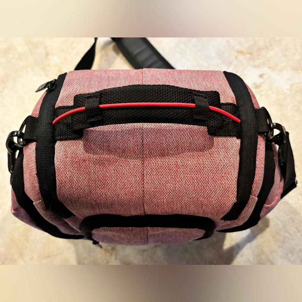 USA Gear pink camera bag, large